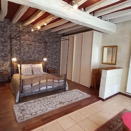 Le Logis De La Tour Villa Лудан Екстериор снимка