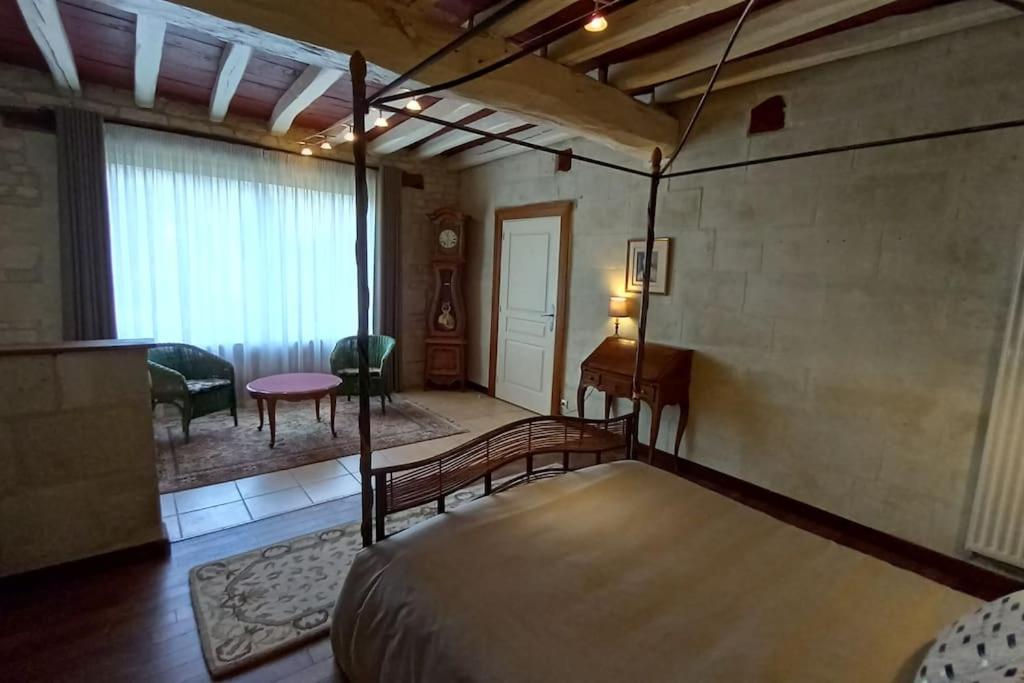 Le Logis De La Tour Villa Лудан Екстериор снимка